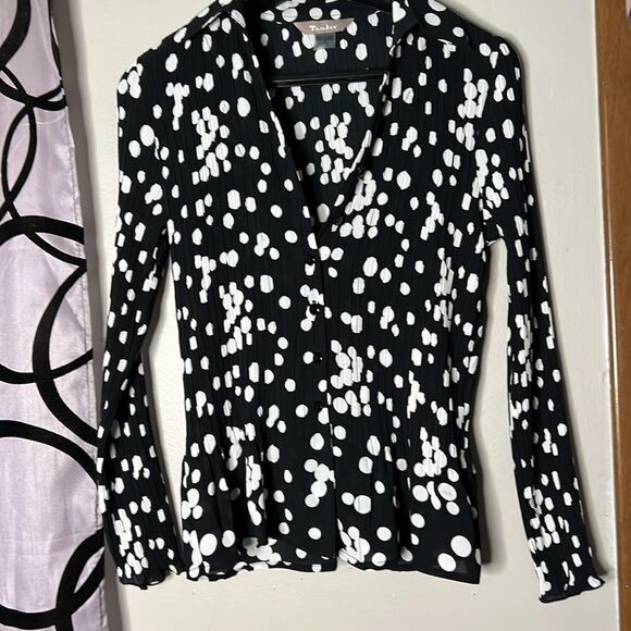 TanJay dot’s button down pleated blouse size 8 - Picture 6 of 11